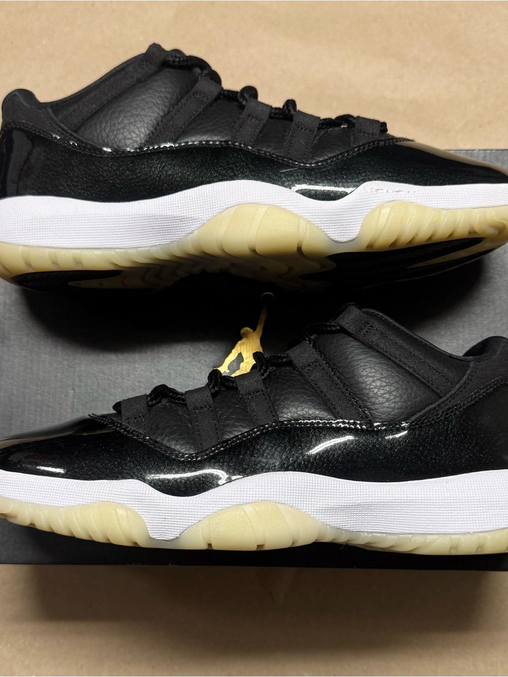 Nike Air Jordan 11 XI Retro Low 72-10 Mens size 8 Basketball Shoes Rare!